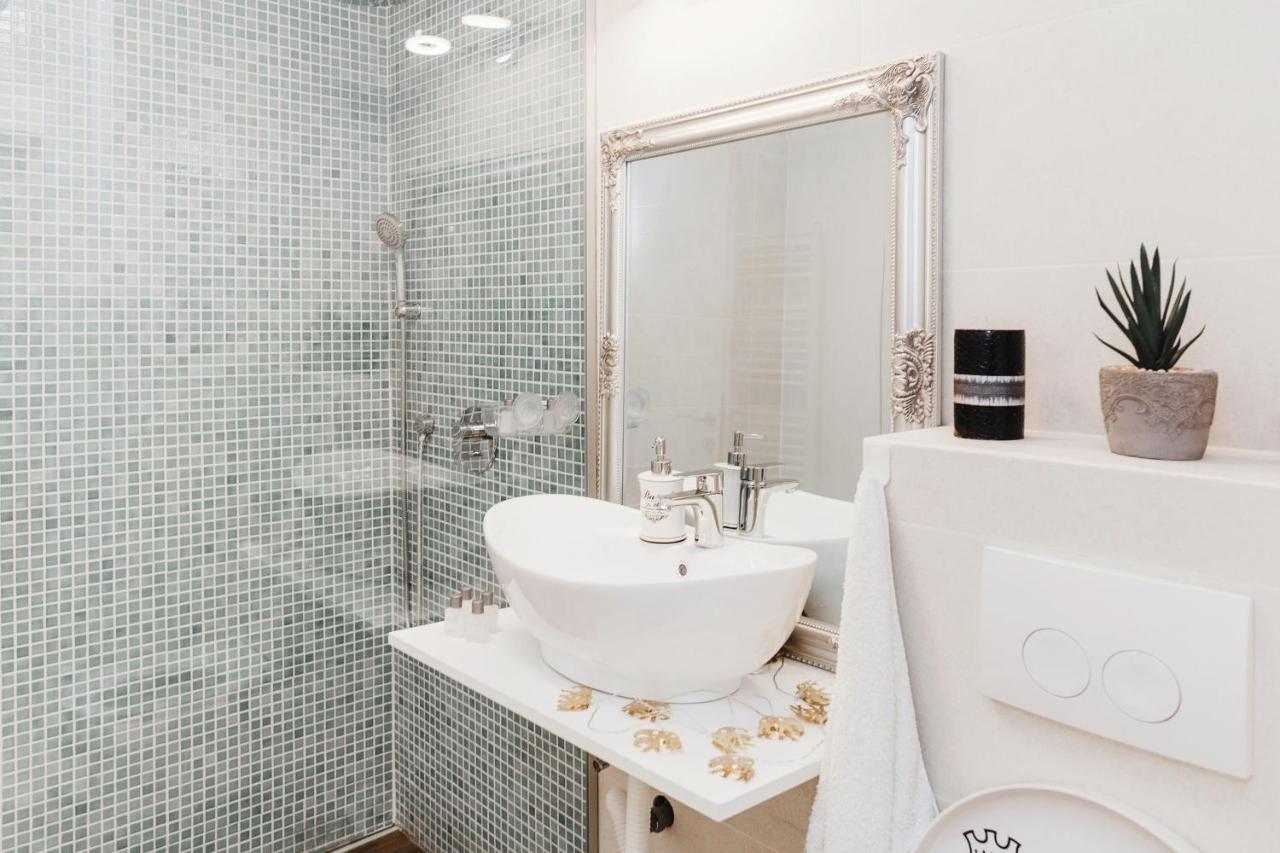 N&B Apartments Kaloşvar Dış mekan fotoğraf