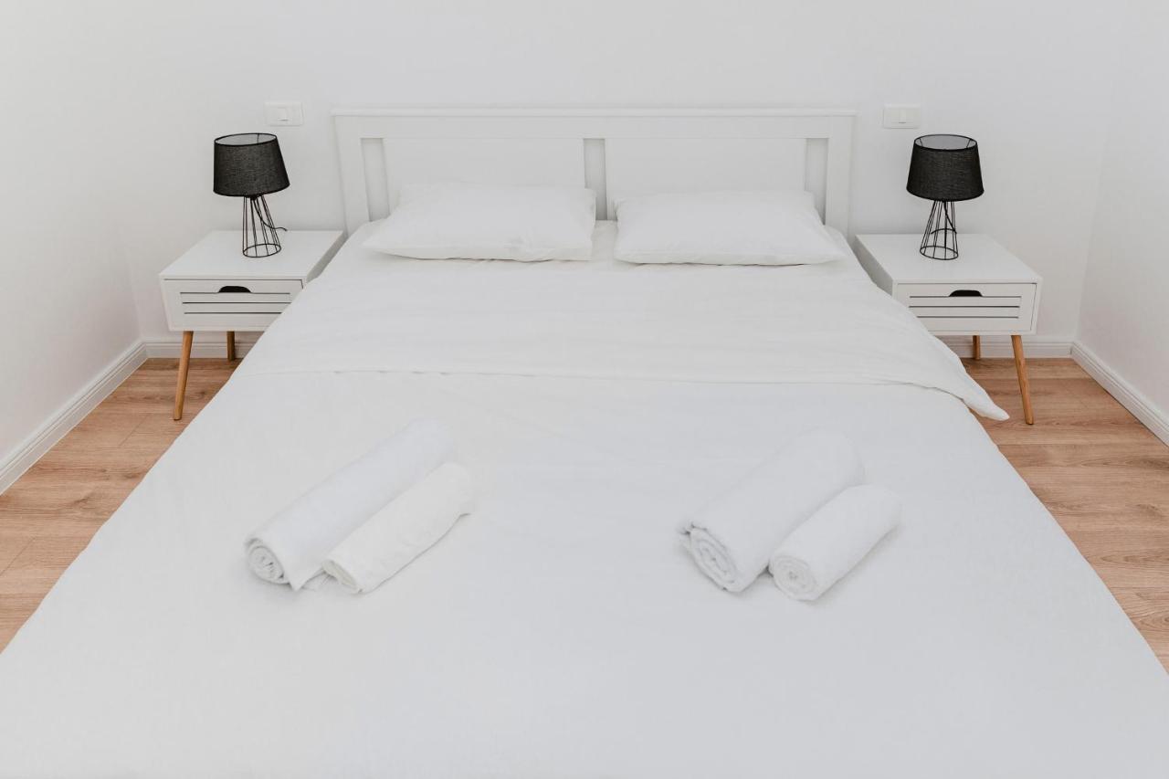 N&B Apartments Kaloşvar Dış mekan fotoğraf