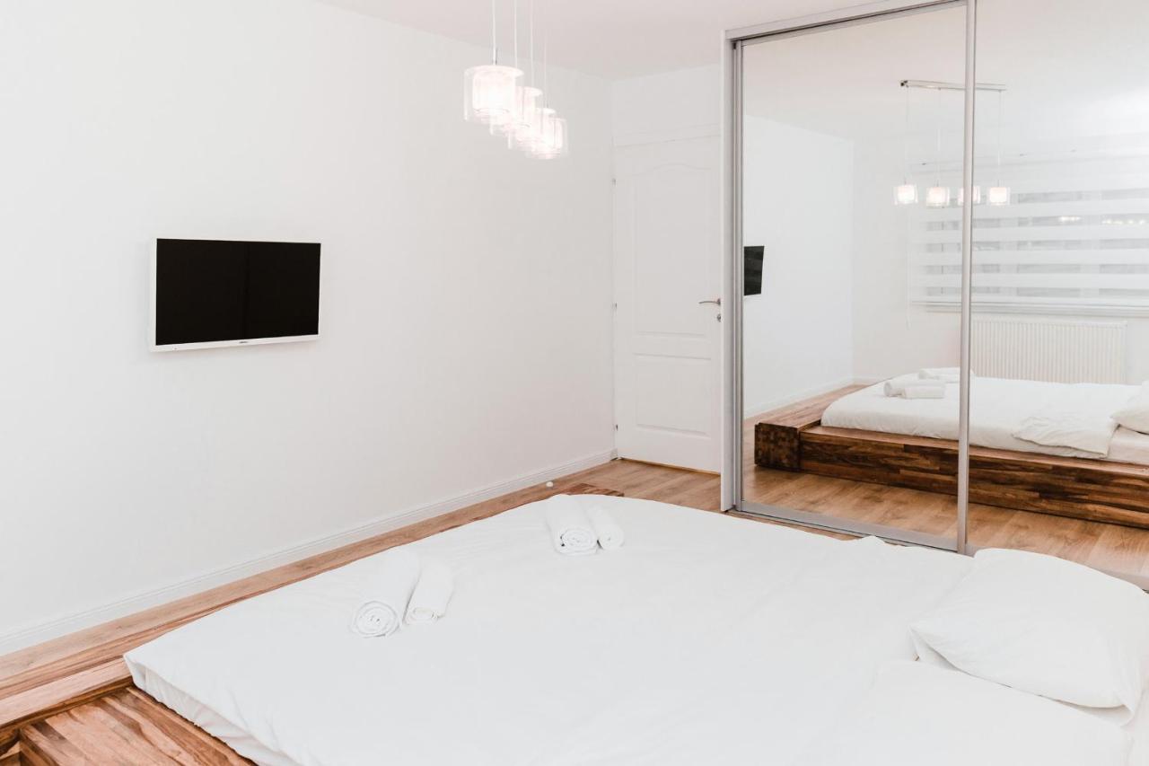 N&B Apartments Kaloşvar Dış mekan fotoğraf