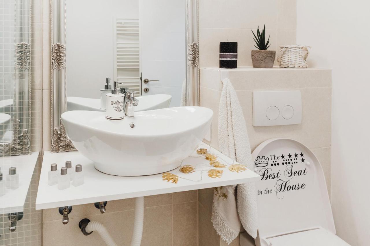 N&B Apartments Kaloşvar Dış mekan fotoğraf